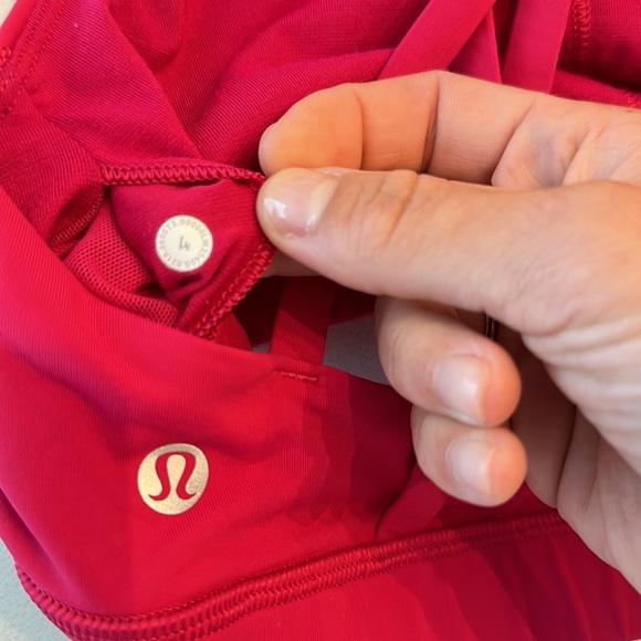 Lululemon Sports Bra - Size 4 - Raspberry Color - Picture 4 of 4